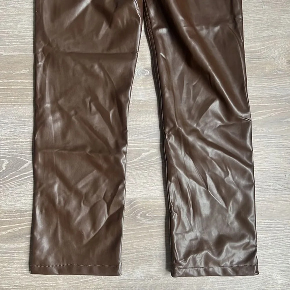 NEW Abercrombie & Fitch Vegan Leather 90s Straight Pant - Picture 13 of 13